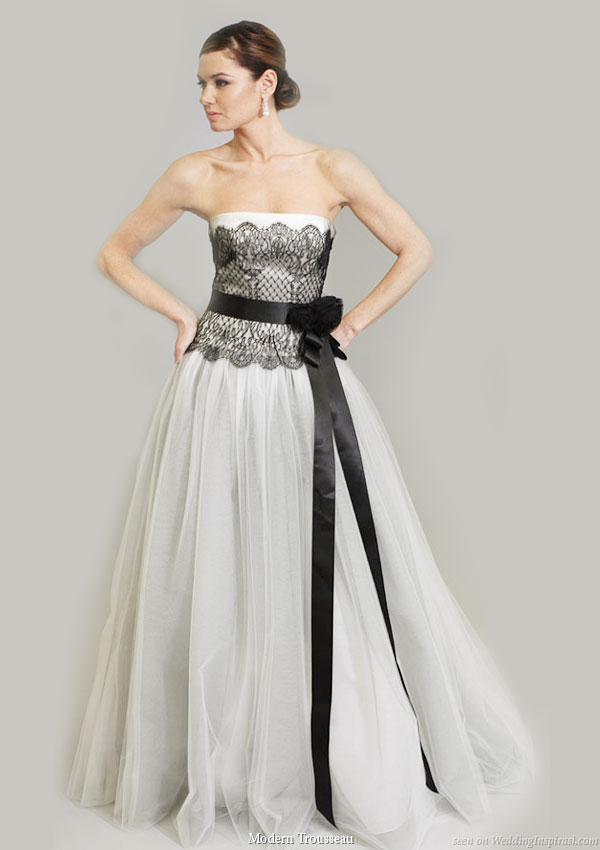 Black And White Lace Gown : New Fashion Collection