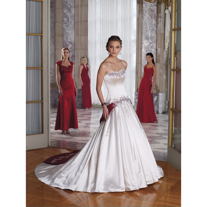 Bridesmaid Dresses In Red And White & Elegant And Beautiful