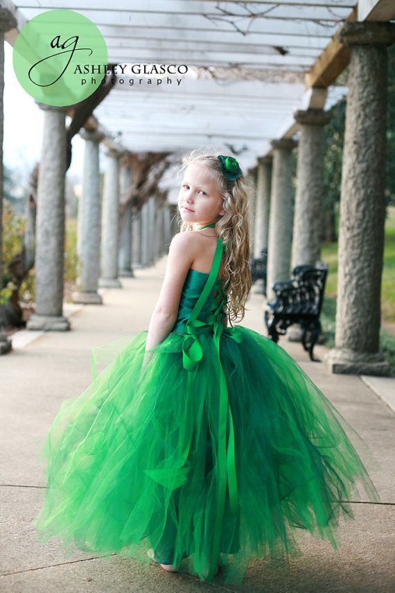 Emerald Green Special Occasion Dresses - Oscar Fashion Review