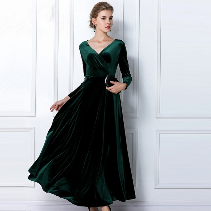 Emerald Long Sleeve Gown & Clothes Review