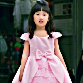 graduation-dress-for-preschool-guide-of-selecting_1.jpeg