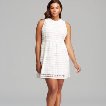 plus-size-dresses-for-all-white-party-guide-of_1.jpg
