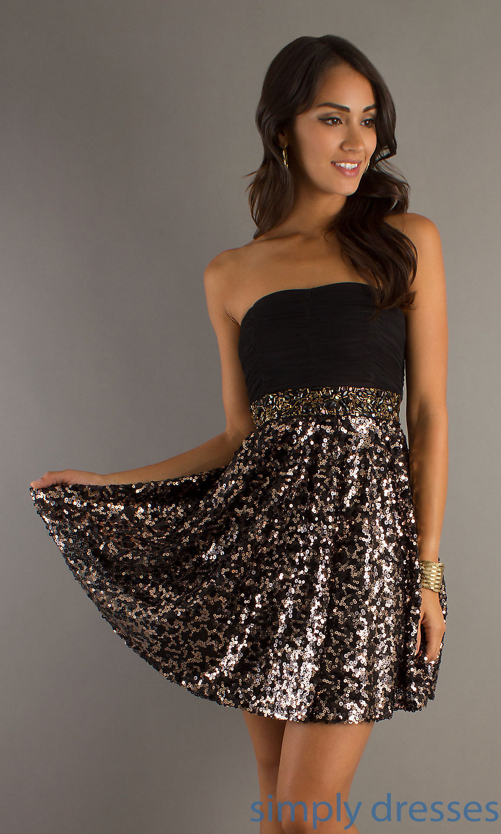 Sequin Black And Gold Dress - Oscar Fashion Review
