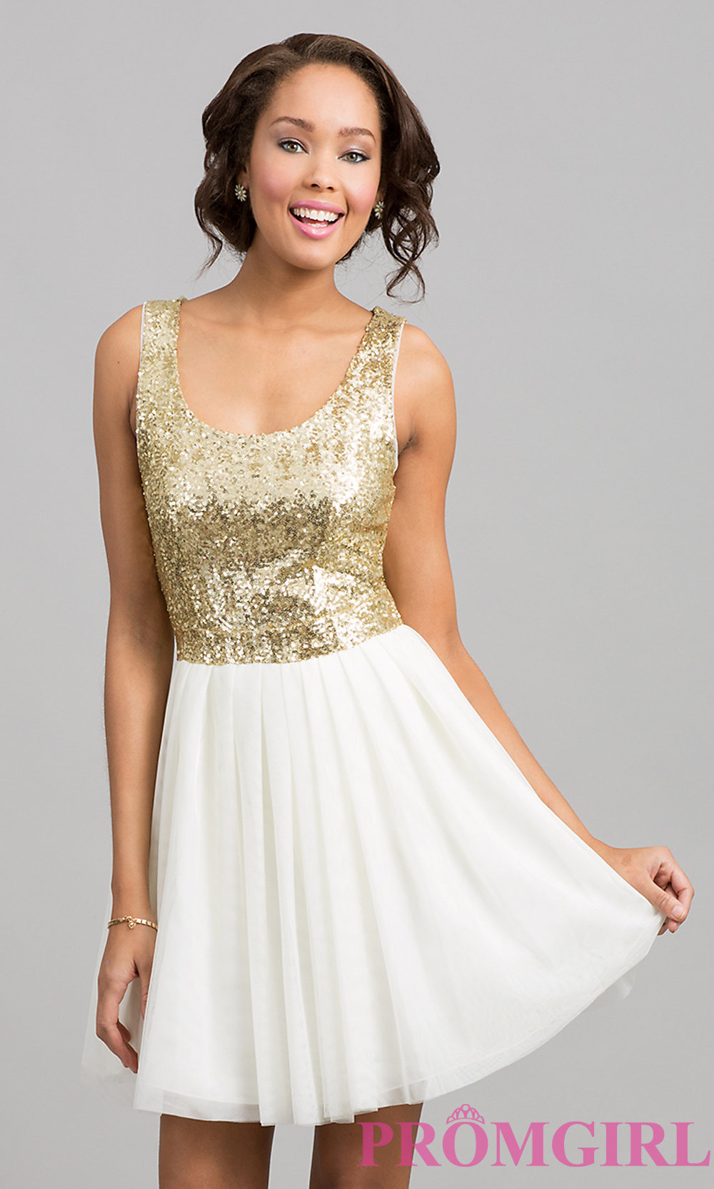 Short Gold Glitter Dress And The Trend Of The Year