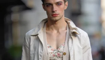 crossdressing-boy-cardigan-light-jacket-layers